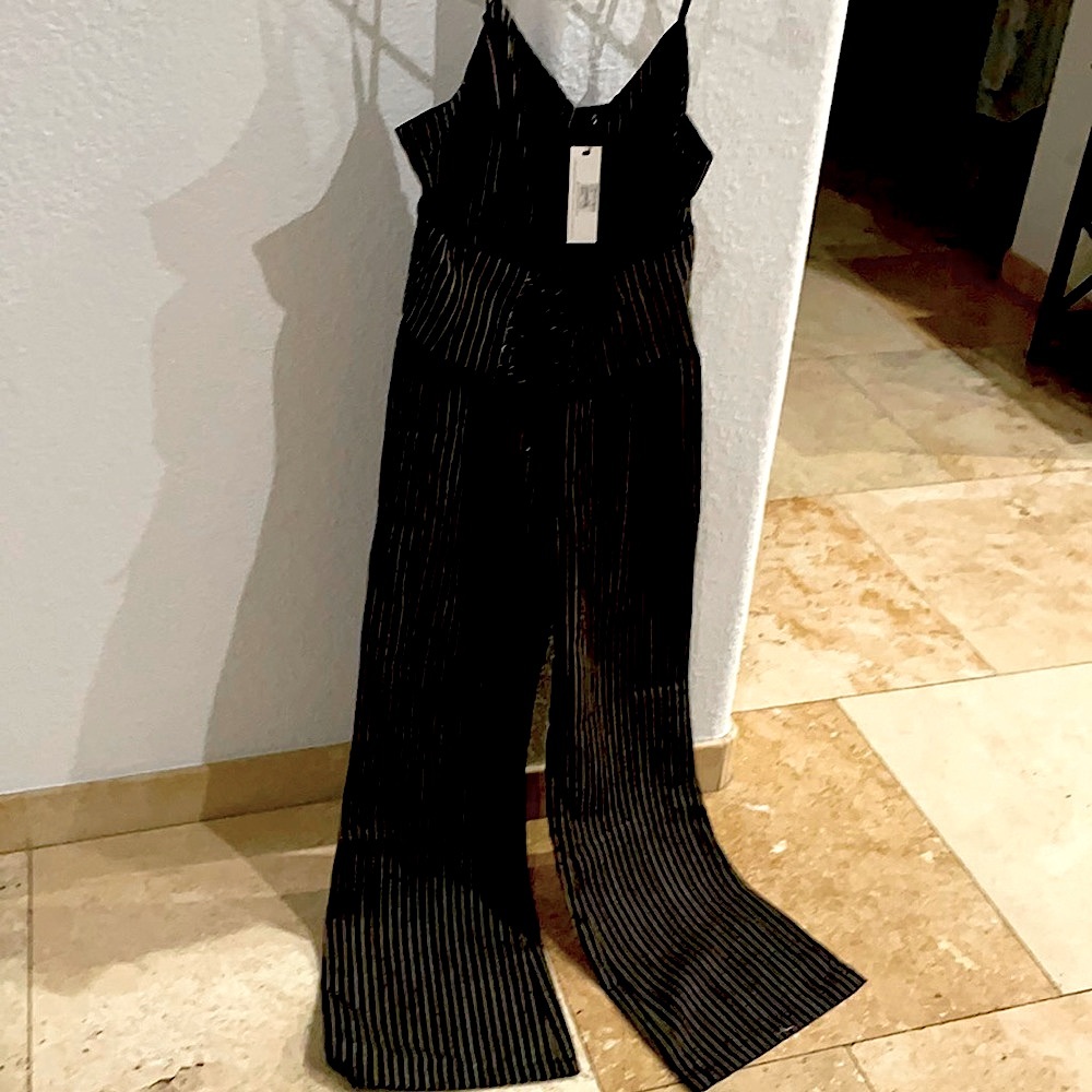 Cupcakes & Cashmere NWT Jaiden Striped Jumpsuit 8